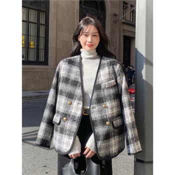 格子顯瘦小香風羽絨服女冬季2024新款法式V領輕奢設計感厚外套