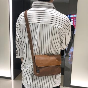 香港2024新款潮牌男士真皮單肩包復古男女小包日韓時尚牛皮斜挎包