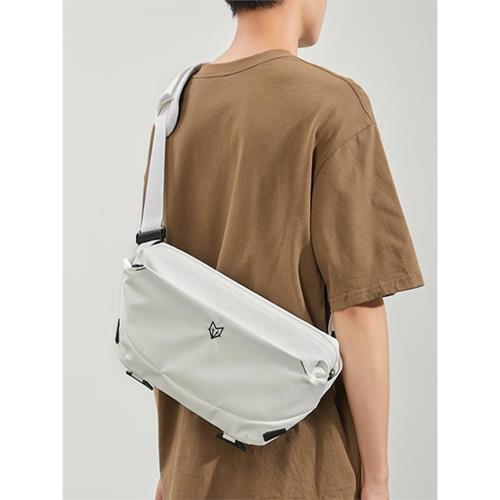 男式機能斜挎包相機包攝影單肩包騎行運動胸包男士腰包通勤郵差包