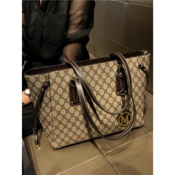 LV:VS休閑手提真皮單肩托特包