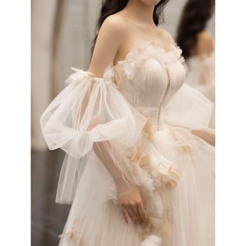 一字肩禮服在逃公主裙森系輕婚紗