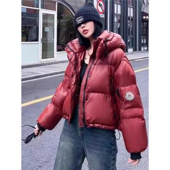 歐貨短款亮面連帽羽絨服女2024冬季新款小個子百搭麵包服時尚外套