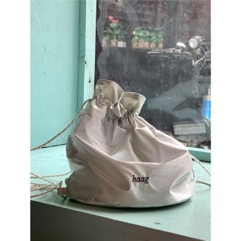 【haag直營】光澤感抽繩水桶軟布袋a glossy bag mini