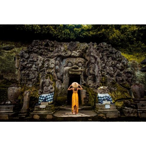 峇里島｜科莫多島｜雙島深入遊、科莫多龍國家公園、粉紅沙灘、五星飯店餐廳三饗宴、魔鬼魚浮潛、海神廟7日(兩人成行)_24DPSQ2KL