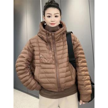 (免運)2024年秋冬新款白鴨絨羽絨服女連帽輕薄純色麵包服保暖外套女