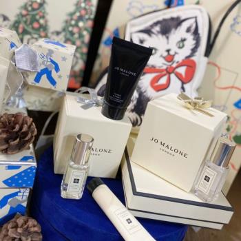 2024 璀璨復古派對【Jo Malone】聖誕限定 聖誕 香氛掛飾 小吊飾 英國梨 青檸 沒藥 香水 潔膚露 沐浴膠 護手霜