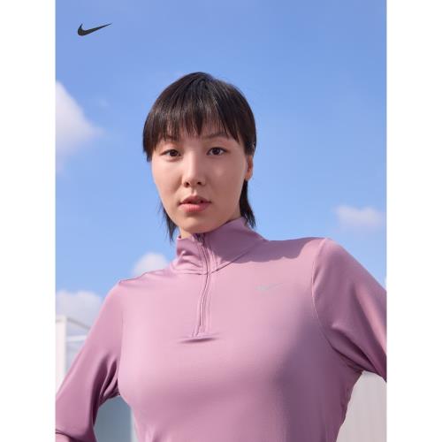 (免運)Nike耐克官方SWIFT女子防曬速干跑步上衣冬季側口袋拇指洞FB4317