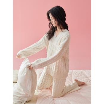 (免運)2025新款睡衣女秋冬季加厚保暖半邊絨家居服簡約高階感珊瑚絨套裝
