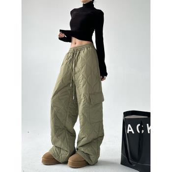 軍綠色冬季戶外抗寒保暖棉褲女2024高階復古加厚工裝沖鋒休閑褲子