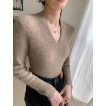 零SU縛！高階感V領baby小山羊絨衫女毛衣冬季新款修身針織打底衫