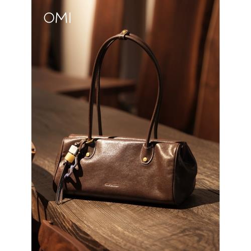 歐米omi包包女2025新品植鞣系列牛皮腋下法棍包不撞款柔軟單肩包