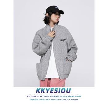 KKyesiou美式復古學院風刺繡針織立領夾克男女oversize情侶灰外套