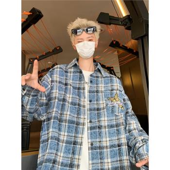 美式格子長袖襯衫男士2024春秋季新款青少年蝴蝶刺繡寬松襯衣外套