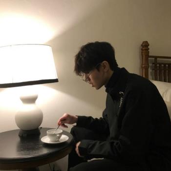 簡約日系設計感小眾春季長袖襯衫