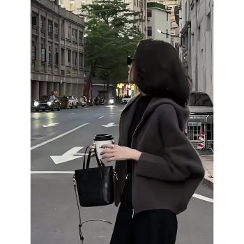 妎徽秋季女裝高階感復古純色連帽外套短款高階感時髦長袖外搭上衣