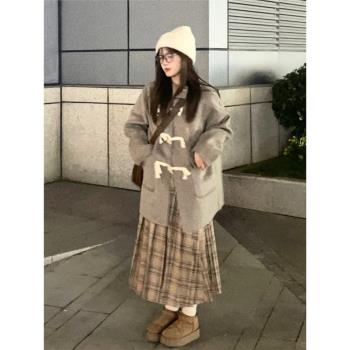 法式牛角扣連帽毛呢外套女2025冬季新款學院風氛圍感燕麥色大衣