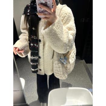 深秋初冬穿搭獨特超好看白色小個子外套女秋冬季2024新款加絨加厚