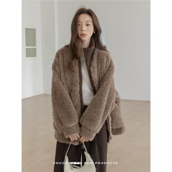 VNOOK 假兩件針織仿羊羔毛外套女短款慵懶風保暖立領寬松上衣外套