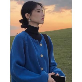 克萊因藍色毛衣外套女秋冬季浣熊絨高級感軟糯慵懶風針織開衫上衣
