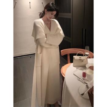 白色水貂絨毛衣外套女秋冬長款外搭寬松慵懶風翻領針織開衫大衣厚