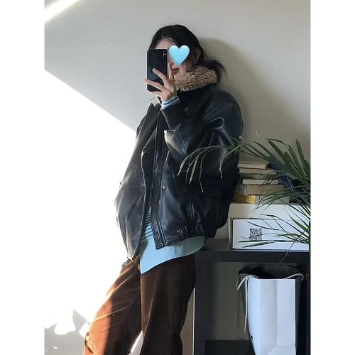 飛行員皮夾克女款2025新款大翻毛領機車夾棉復古黑色皮衣外套女冬
