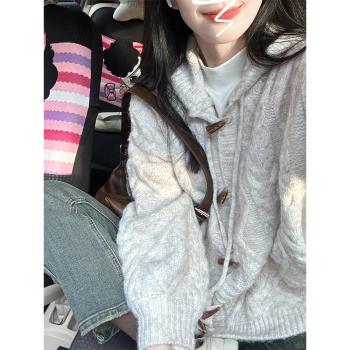 軟糯慵懶風牛角扣連帽麻花毛衣外套女秋冬2024新款韓版高階感上衣