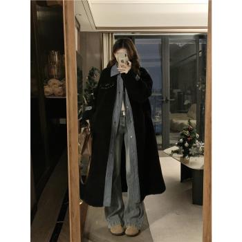 大碼牛仔拼接黑色羊羔毛外套女2024冬胖mm韓版寬松加厚設計感大衣