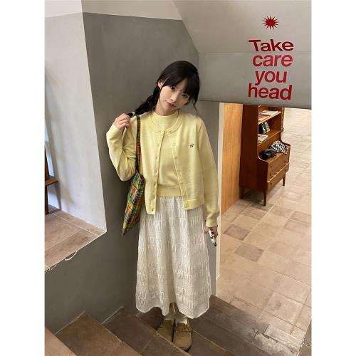 奶兔星球-自制 刺繡針織開衫外套女套裝純色短袖上衣兩件套春秋