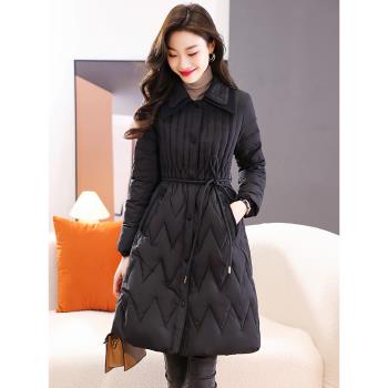 小香風波紋羽絨服女冬2025新款溫柔減齡收腰顯瘦中長款白鴨絨外套