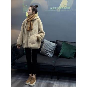 爆款小個子連帽羊羔毛皮毛一體外套女冬季加厚慵懶風今年流行棉衣