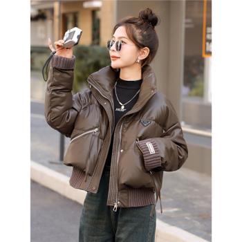 羽絨服女小個子2024年冬季新款小款白鴨絨短款免洗PU皮外套高階感
