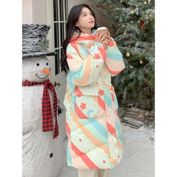 小眾設計2024冬季新款多巴胺卡通印花白鴨絨羽絨服女中長款厚外套