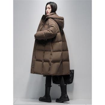 200斤胖mm羽絨服2024冬季新款中長款連帽加厚寬松特大碼女裝外套