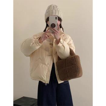 甜美短款羽絨服女2024新款冬季白鴨絨外套小個子韓版牛角扣麵包服