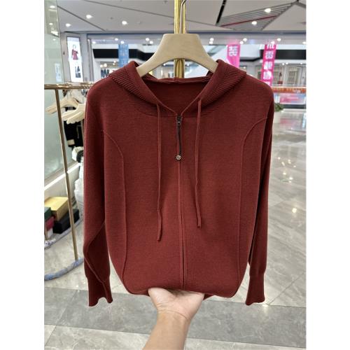 年輕媽媽連帽針織衫開衫短款外套2024秋裝新款洋氣減齡中老年上衣