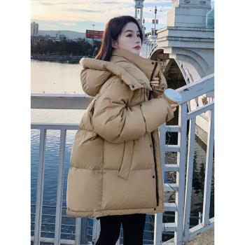 90白鴨絨卡其色羽絨服女2024新款冬季短款連帽加厚高階感麵包外套