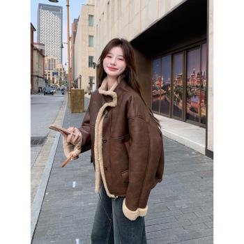 咖色復古顯瘦機車麂皮絨皮毛一體羊羔毛短外套女冬新款小個子加厚