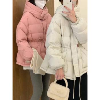 羽絨服女冬季2024新款收腰中長款顯瘦加厚保暖白鴨絨工裝連帽外套