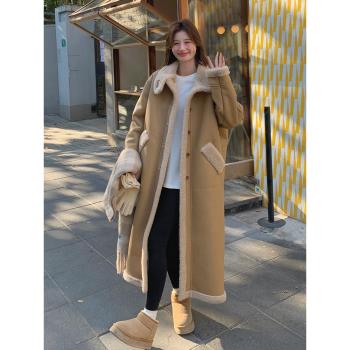 卡其色長款皮毛一體外套女2024新款爆款加絨加厚小個子羊羔毛大衣