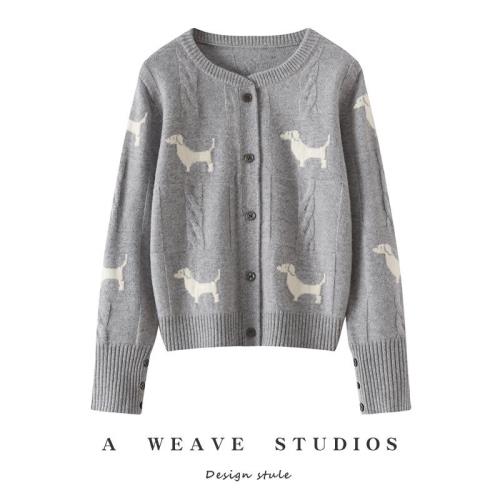 隨便穿都出氣質！高端山羊絨開衫萌趣提花秋冬外套寬松針織衫女