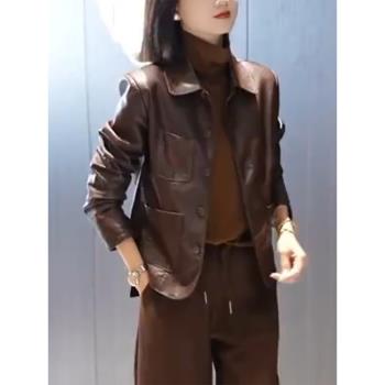 秋冬季2024年新款美拉德時髦復古設計感大碼咖色長袖翻領皮衣外套