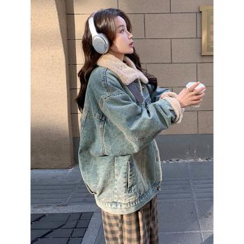 港風復古加絨加厚牛仔派克服女2023冬季新款氣質設計感羊羔毛棉衣