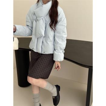2024冬裝女士加厚設計師款立領圍脖羽絨服白鴨絨短款麵包服外套