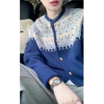 (免運)重工克萊因藍色費爾島毛衣女秋冬季加厚慵懶風牛角扣針織開衫外套