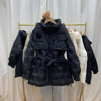 韓版高階羽絨服女中長款2023新款收腰系帶壓膠修身洋氣秋冬外套潮