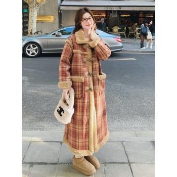 高階感加絨加厚格子羊羔絨大衣女中長款2024冬季新款皮毛一體棉服