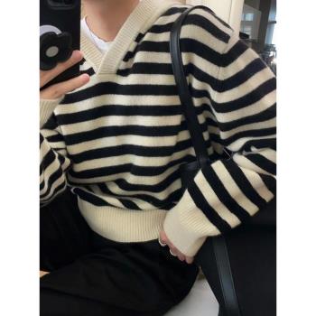 小個子黑白條紋慵懶風浣熊絨連帽毛衣女秋冬季內搭高階感針織上衣