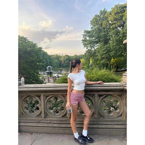 歐美辣妹性感紅白格褶皺花苞褲女2025春秋新款低腰百搭迷你小短褲