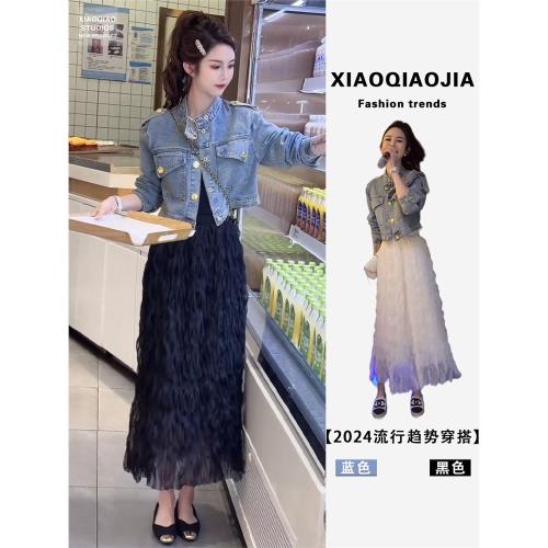 春季新款女裝茶系穿搭一整套時尚減齡洋氣漂亮歐貨牛仔外套配長裙