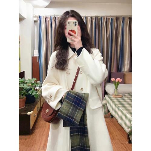 秋冬韓版高級感赫本風小個子呢子大衣白色中長款雙排扣毛呢外套女